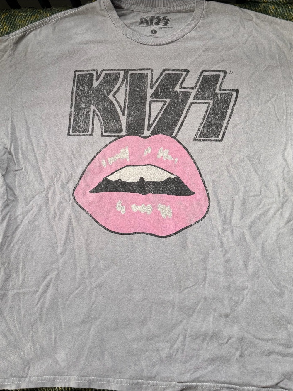 KISS Graphic Tee Pink Lip Logo on Gray